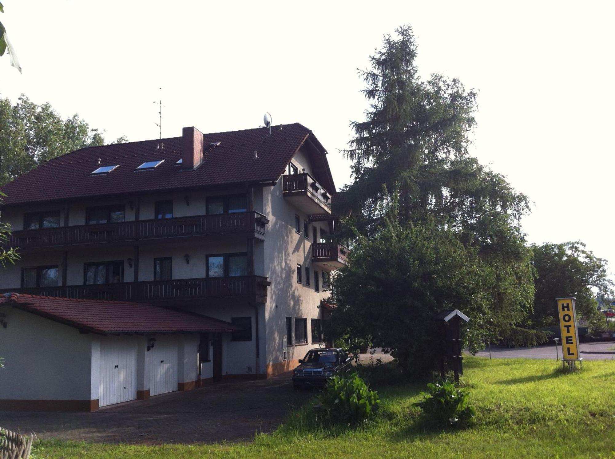 Hotel Bacchusstube Garni Goldbach  Eksteriør billede