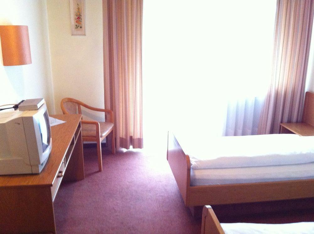 Hotel Bacchusstube Garni Goldbach  Eksteriør billede